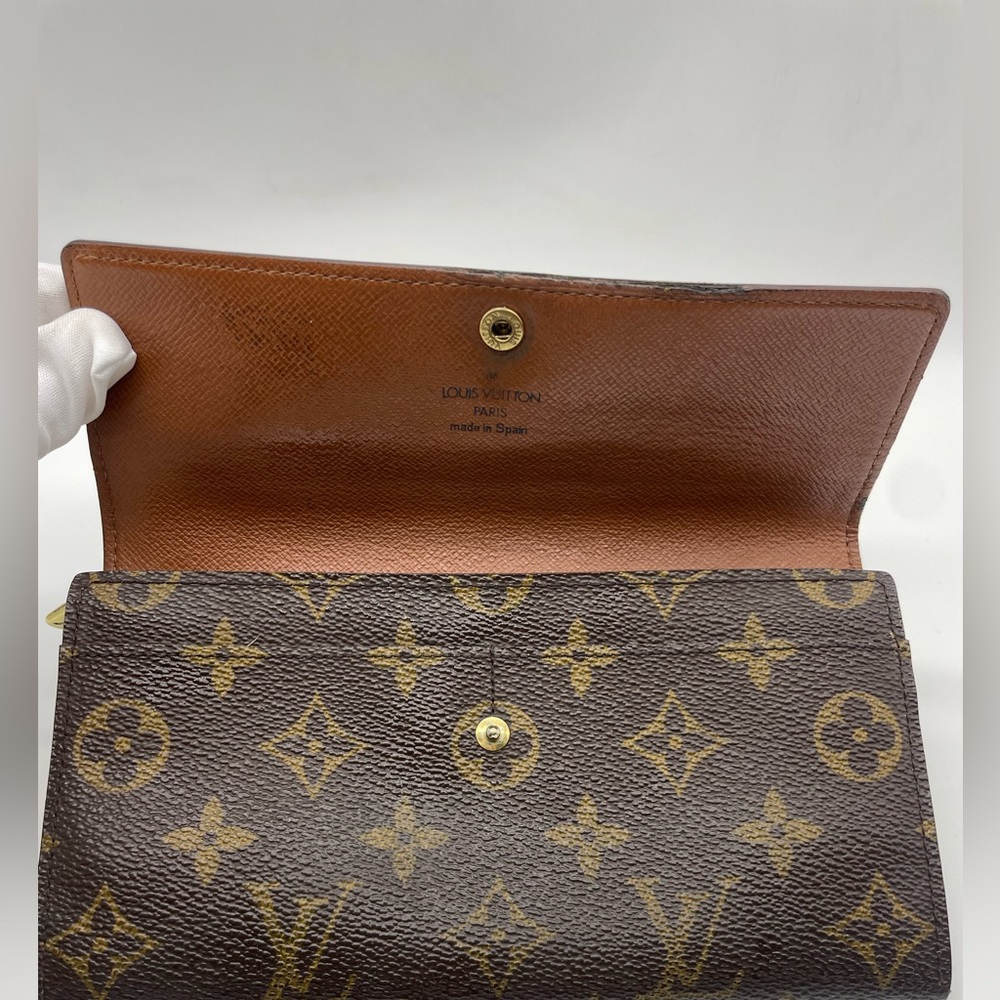 Louis Vuitton Monogram Long Wallet - Picture 4 of 13